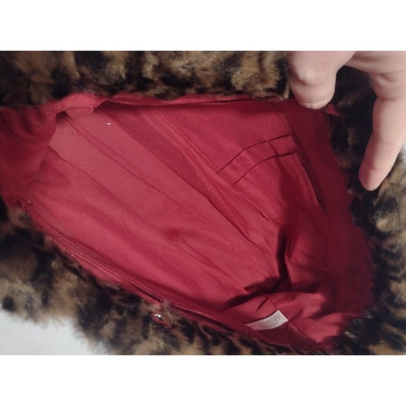 Vintage Faux Cheetah Fur Handbag With Bamboo Handles And Red Interior - Picture 6 of 9